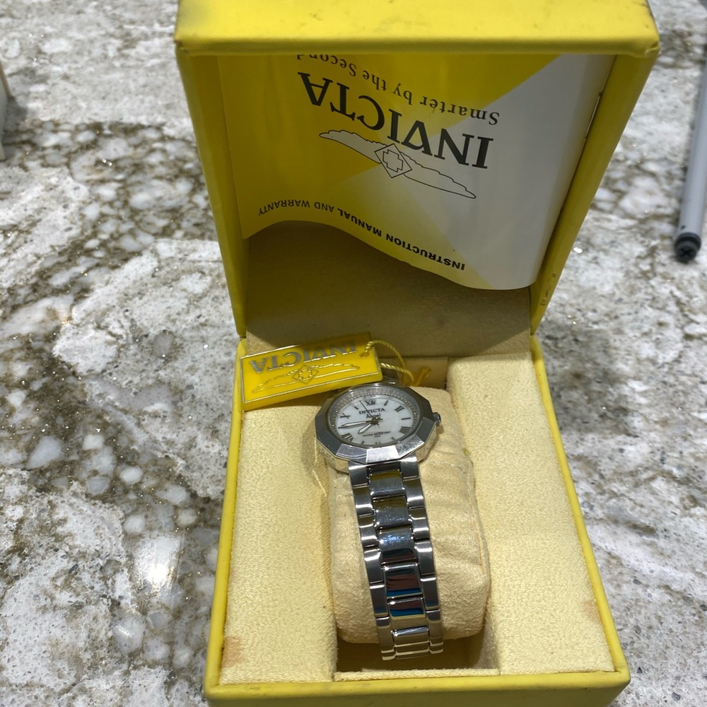 Invicta watch (angle) - Picture 2 of 3